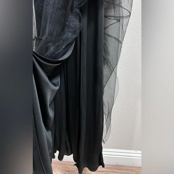 Windsor Black Tulle Cutout Waist Spaghetti Strap Leg Slit Formal Gown Large Prom - Picture 6 of 13